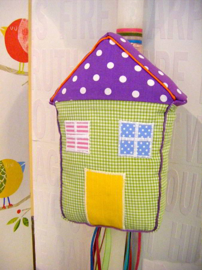 baptism_the-little-paper-house_hara-kontaxaki-09