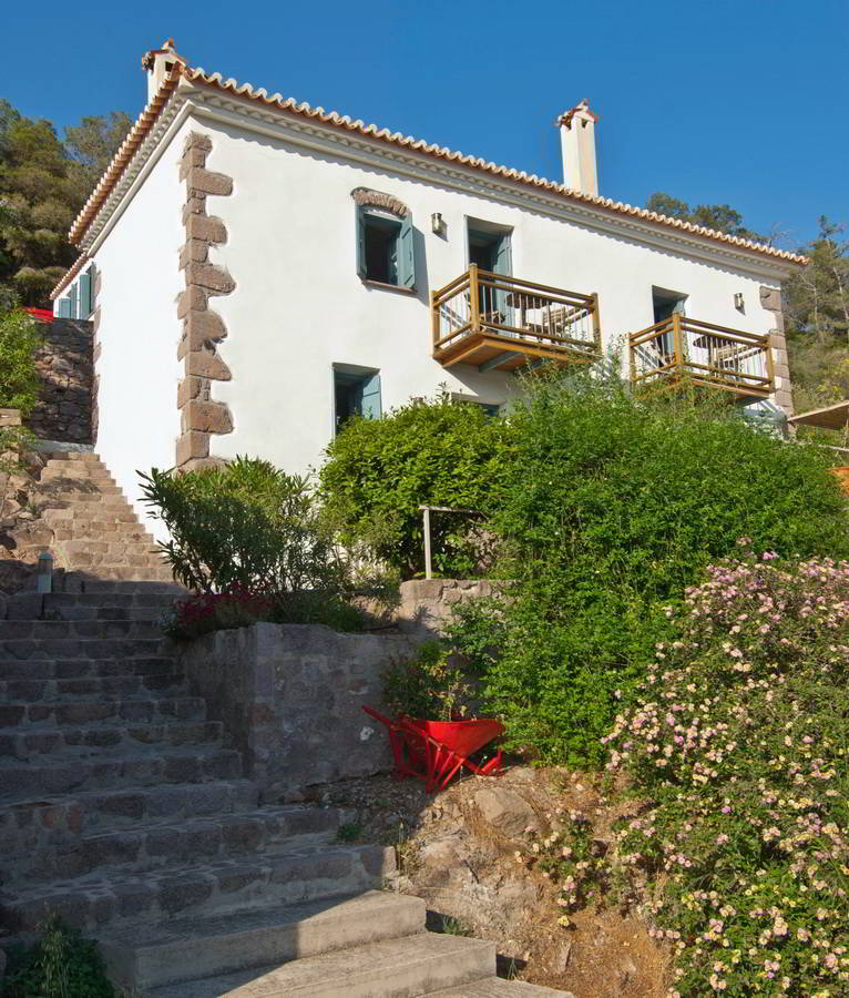 sto-roloi-poros_hara-kontaxaki_14