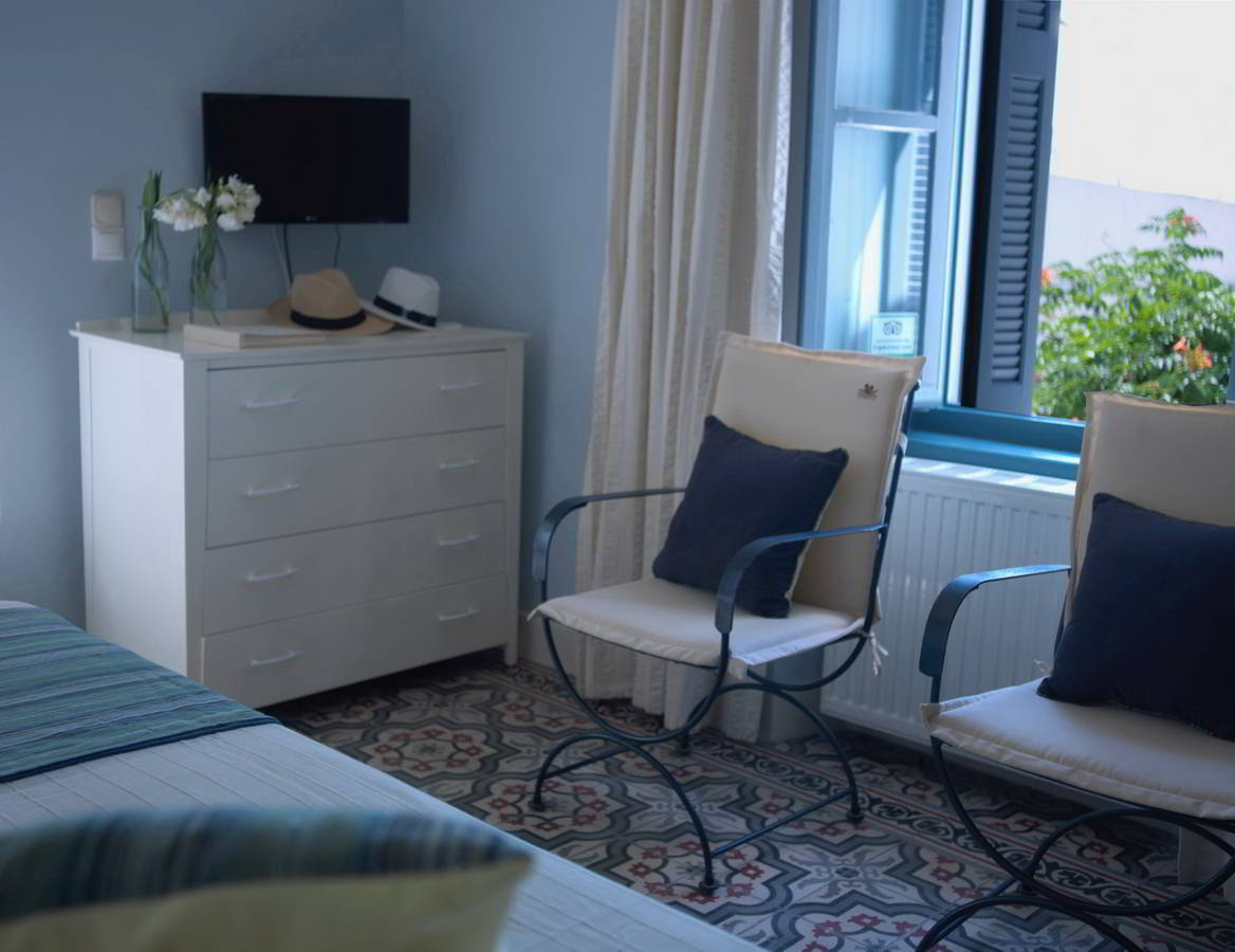 sto-roloi_apartment-studio_hara-kontaxaki_styling06